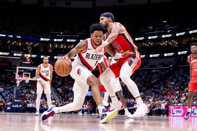 文班亚马缺阵雷霆大胜马刺3连胜 雄鹿大胜魔术