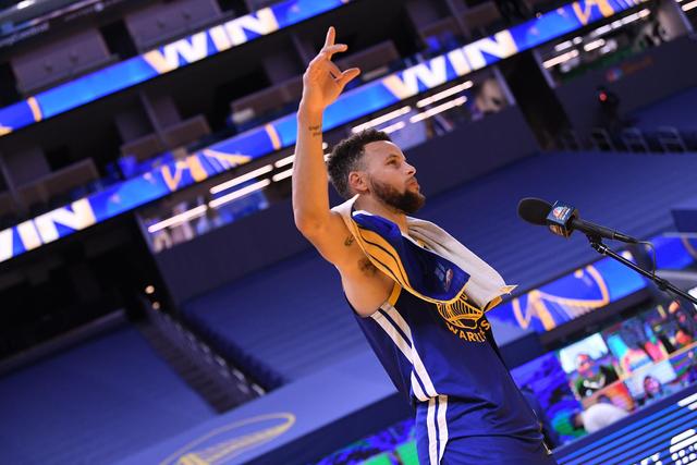 英超-萨拉赫传射迪亚斯破门 利物浦5-0西汉姆联